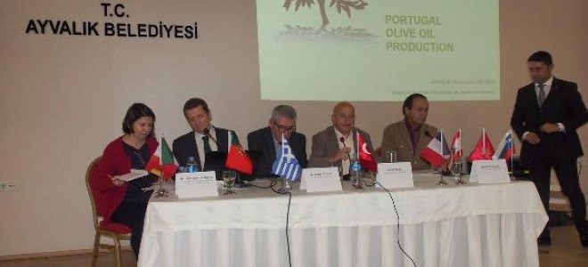 Ayvalık zeytinyağı panelde tartışıldı