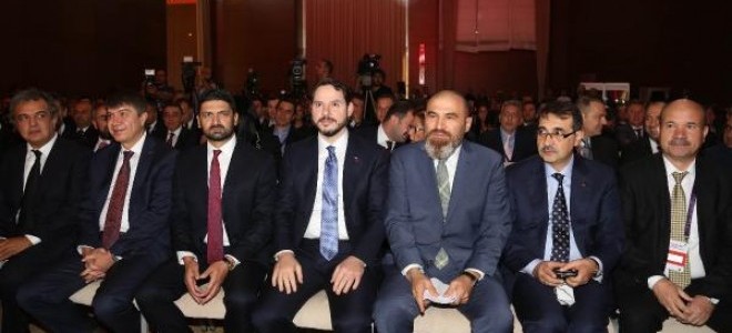 Bakan Albayrak: Türkiye ilk derin sondajını Akdeniz'e vuracak