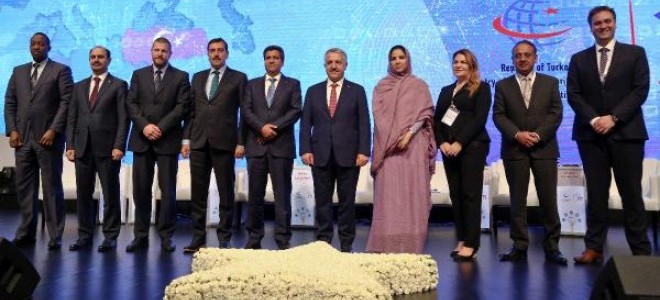 Bakan Arslan: 2021'de e-ticaret cirosu 4 trilyon 480 milyar dolara çıkacak (2) -Yeniden