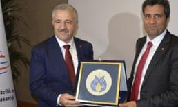 Bakan Arslan: Türkiye'nin e-ticaret hedefi 50 milyar TL (3)
