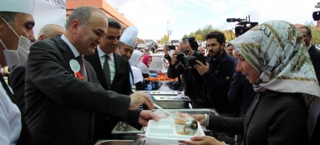 Bakan Özlü: Ar-Ge'ye yatırım külfet değil, nimettir
