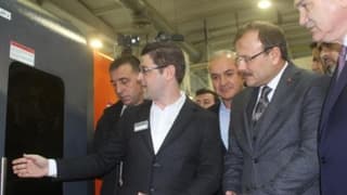 Bakan Özlü: Otomotiv Test Merkezi'nde askeri araçların da testleri yapılabilecek (2)