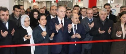 Bakan Özlü: Türkiye'nin dünyada bilinen otomobil markası olacak (2)