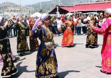 Bodrum Renkli Görüntülerle Turizm Sezonunu Açtı