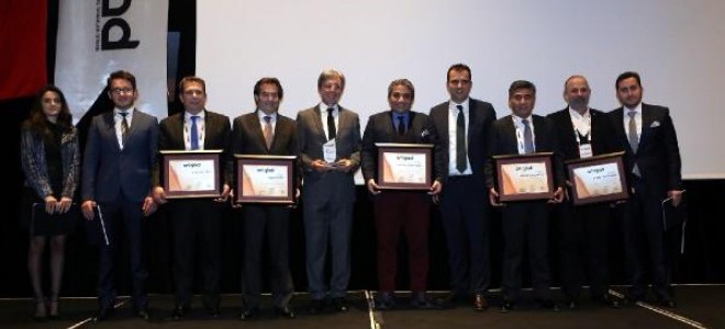 İş Bankası Yönetim Kurulu Başkanı Özince: Tavsiyem Türk Lirası'dır