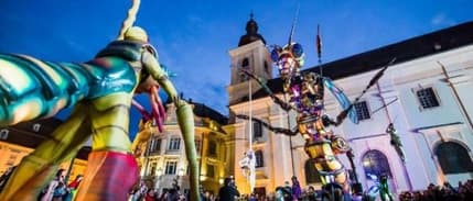 İzmir Enternasyonal'de Ziyaretçileri, Robot 'dev Çekirge' Karşılayacak