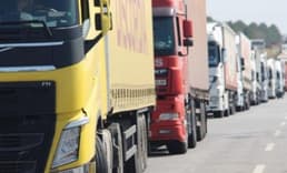Kapıkule'de 9 kilometrelik TIR kuyruğu 