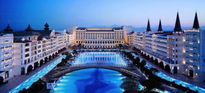 Mardan Palace Hotel'in suyu kesildi