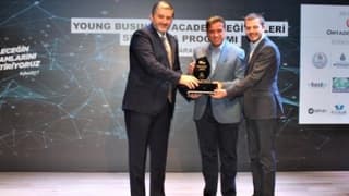 MÜSİAD’dan Ortadoğu Grup’a Destek Ödülü Verildi