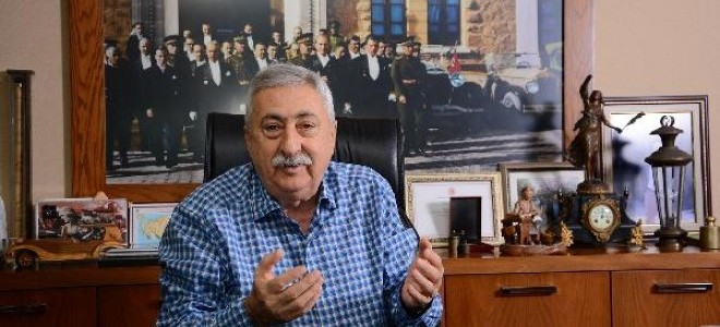 TESK Başkanı Palandöken: İşi bozulan esnafa bir darbe de bankalar vuruyor