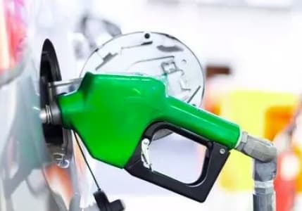 Akaryakıt fiyatlarında düşüş devam ediyor! Önce benzin, sırada motorin! 