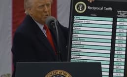 Trump'tan Türkiye’ye vergi mesajı: Yüzde 10 tarifeyle karşılık geldi