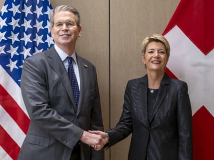Washington’a uzatılan zeytin dalı, altının ağırlığına yenildi