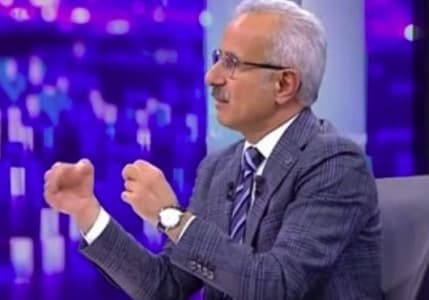 Abdulkadir Uraloğlu: ''16 Yaş Altı Sosyal Medya Hesabı Açmamalı''