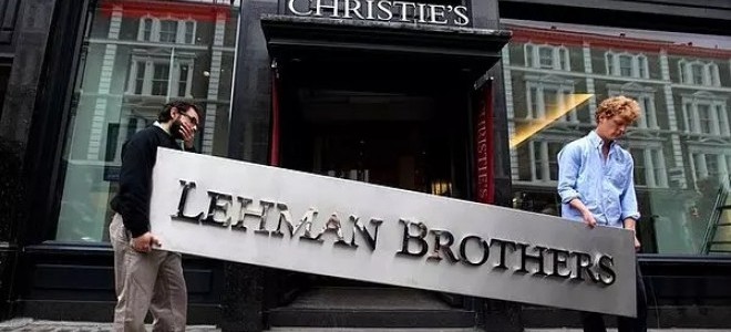 2008 krizini öngören ekonomistten resesyon tahmini