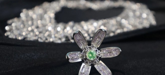 2025 yılında değerli metallerin parlayan yıldızı “platin” oldu