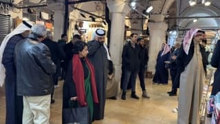 30 korumayla gelen Bahreynli başkan Kapalıçarşı'da servet harcadı!