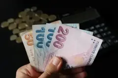 400 bin kişinin emeklilik hesabı değişiyor: Sözleşmeli personele prim telafisi hakkı geliyor