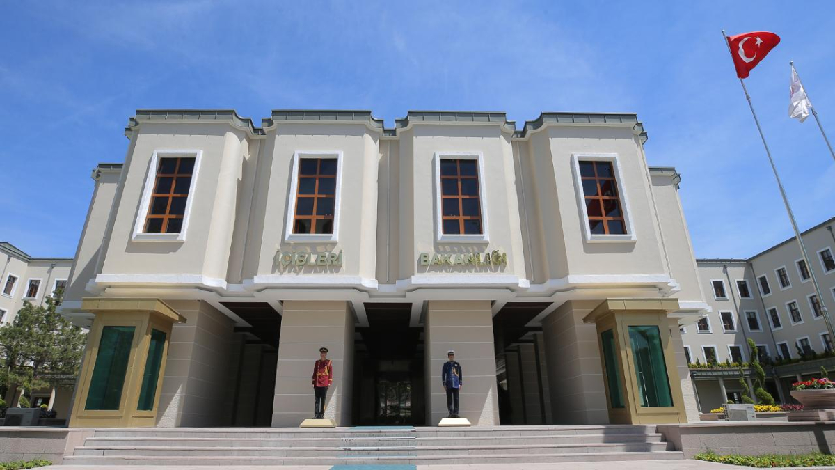 5 belediye başkanı görevden uzaklaştırıldı