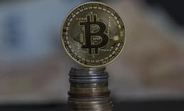 7 bankadan kripto para saklama hizmeti için başvuru