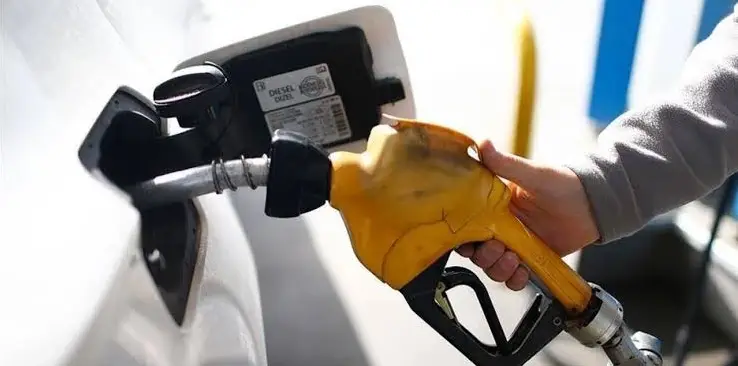 70 lira eşiği aşılıyor: Motorine haftanın üçüncü zammı geliyor