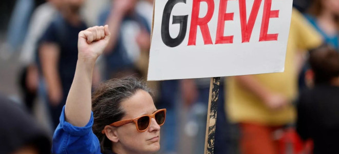 800 bin kişi sokağa çıktı: Fransa’da son yılların en büyük grevi