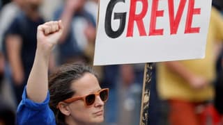 800 bin kişi sokağa çıktı: Fransa’da son yılların en büyük grevi