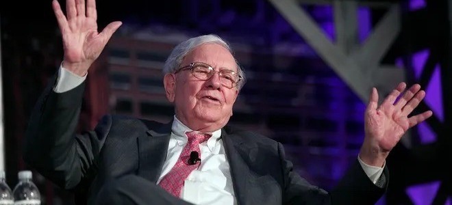 94 yaşındaki Warren Buffet görevini bırakıyor