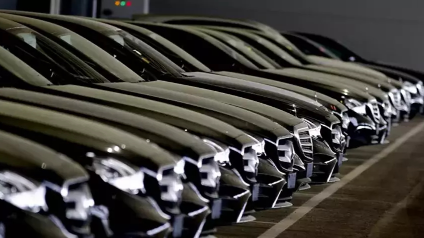 AB'de yeni otomobil satışları arttı: Pazarın lider üreticileri belli oldu 