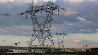 AB'den sanayi şirketlerine indirimli elektrik hazırlığı