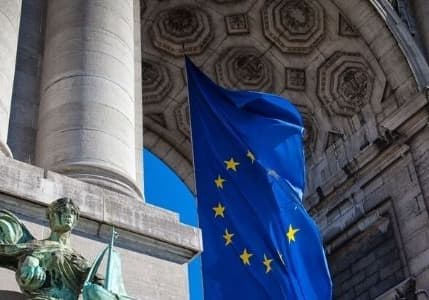 AB ekonomisi 2020'de yüzde 6,4 küçüldü