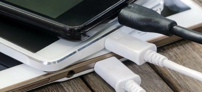 AB, elektronik cihazlarda ortak şarj kullanılacağını duyurdu