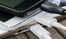 AB, elektronik cihazlarda ortak şarj kullanılacağını duyurdu