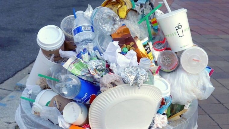 AB plastik atıklara savaş açtı: Geniş yasaklar takvimi açıklandı