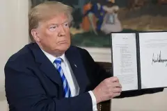 ABD basını: Emekli askerlere sosyal medyada Trump'ı övme görevi veriliyor