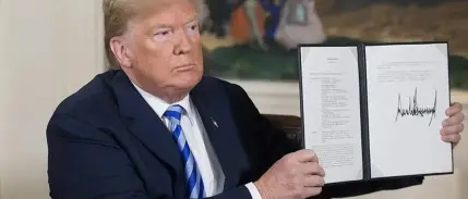 ABD basını: Emekli askerlere sosyal medyada Trump'ı övme görevi veriliyor