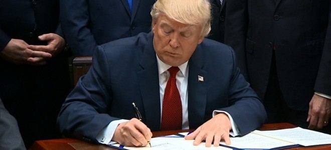 ABD Başkanı Trump, vergi indirimi tasarısını imzaladı