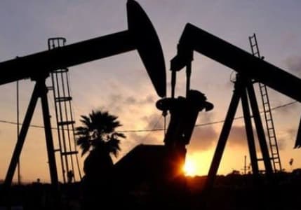 ABD bu yıl ve gelecek yıla ilişkin petrol fiyat tahminini düşürdü