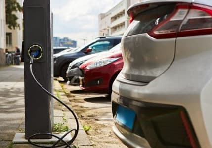 ABD'de araç sahiplerinin %40'ı elektrikli araçlara geçişi düşünüyor