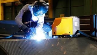 ABD'de imalat sanayi PMI şubatta beklentiler dahilinde azaldı