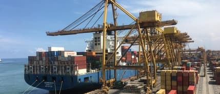 ABD'de mal ticareti açığı art arda beşinci ayında da daraldı