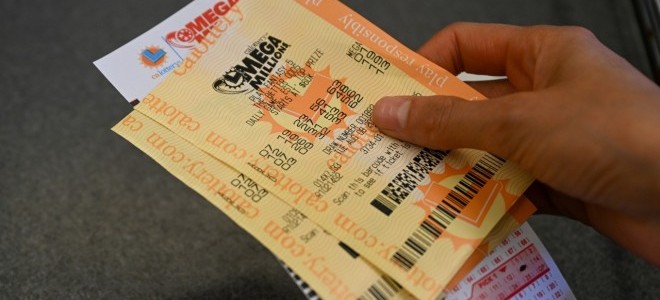 ABD'de “Mega Millions” çılgınlığı: İkramiye 1,5 milyar doları aştı