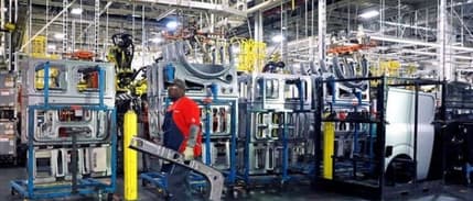 ABD'de sanayi üretimi beklentileri aştı