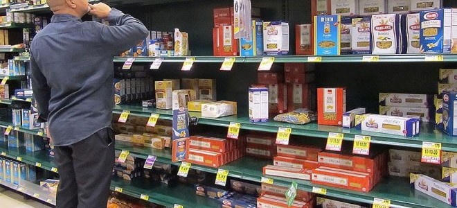 ABD'de tüketici güveni martta aşağı yönlü revize edildi