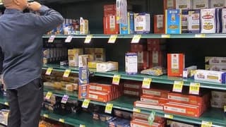 ABD'de tüketici güveni martta aşağı yönlü revize edildi