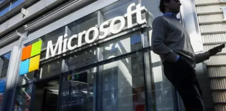 ABD'den teknoloji devlerine Green Card kısıtlaması
