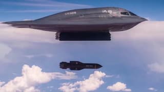 ABD İran'daki füze tesislerini sığınak delici bombalarla vurdu