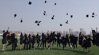 ABD'li mezunların devlete 1,6 trilyon dolar öğrenci kredisi borcu var