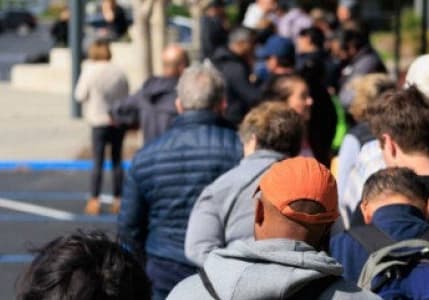 ABD'li mudiler büyük ölçekli bankalara akın etti