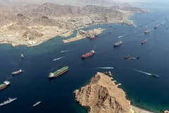 ABD'nin ablukası ilk günden delindi: Çin menşeli gemi Hürmüz'den geçti